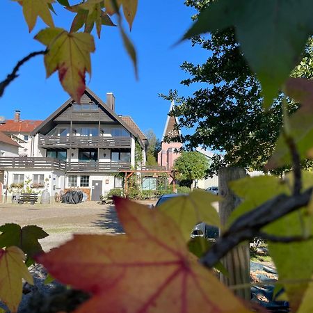 Gasthaus Hirschenstube & Gaestehaus Gehri Waldkirch Ngoại thất bức ảnh