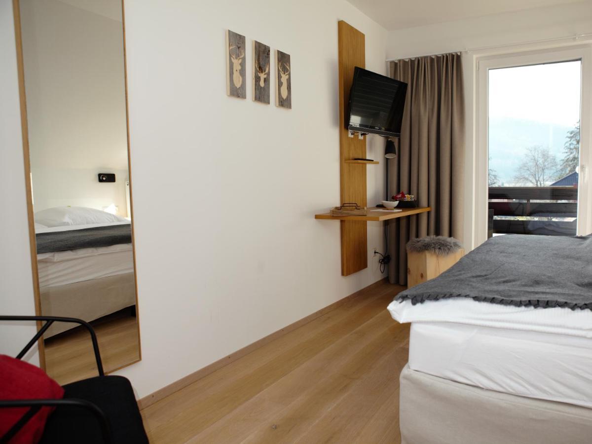 Gasthaus Hirschenstube & Gaestehaus Gehri Waldkirch Phòng bức ảnh