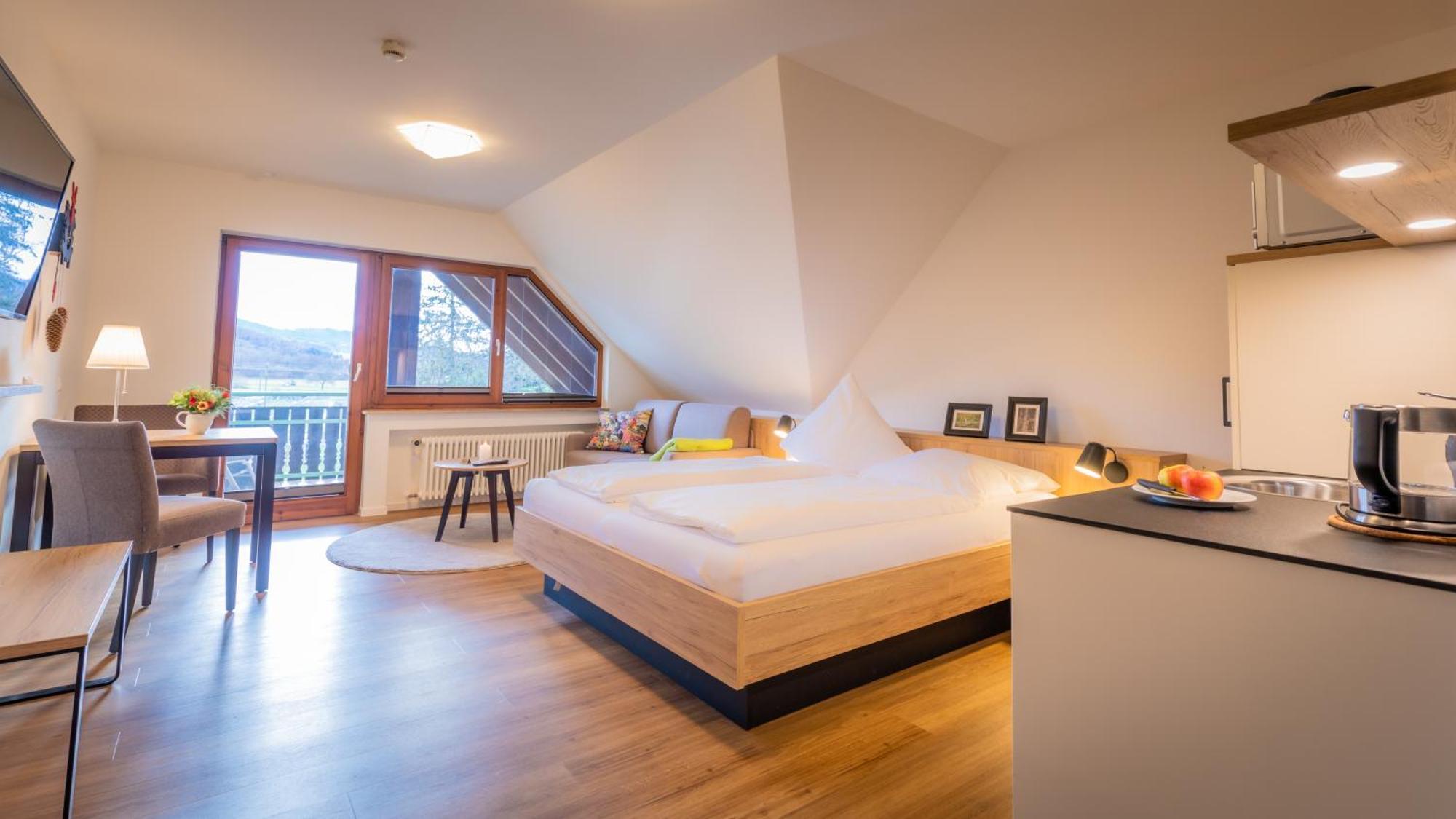 Gasthaus Hirschenstube & Gaestehaus Gehri Waldkirch Ngoại thất bức ảnh